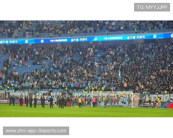 大连英博主场草皮问题成联盟关注新话题