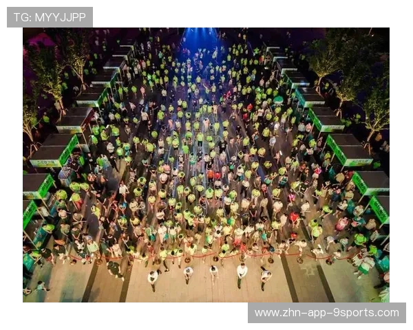 特色夜跑灯光盛典，点亮城市的运动夜空，夜光跑步